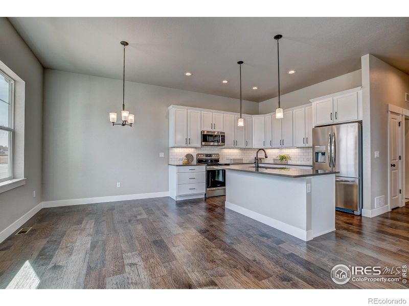 210 High Point Dr, Longmont, CO 80504