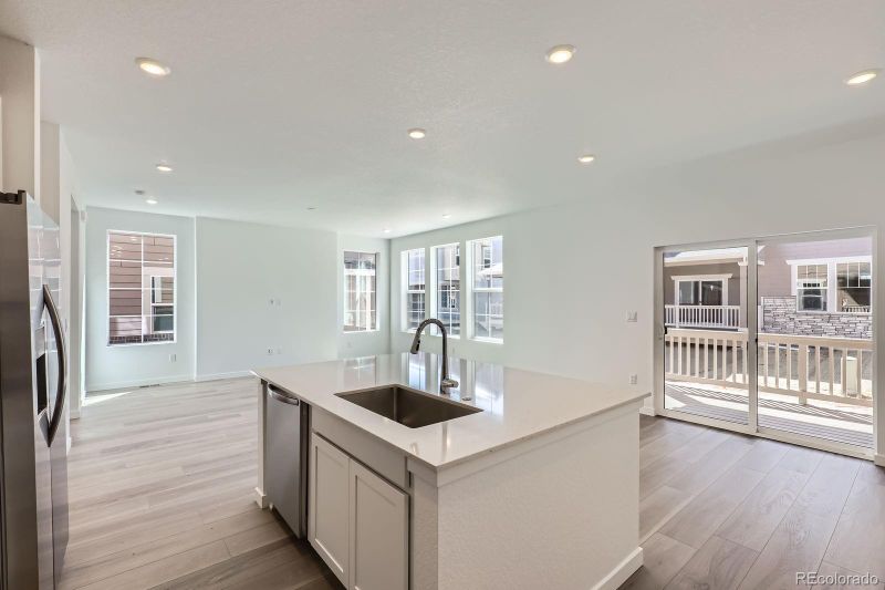 6770 Juniper Dr, Thornton, CO 80602