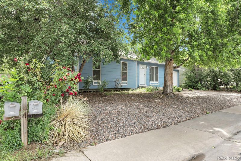 3224 S Dudley St, Lakewood, CO 80227