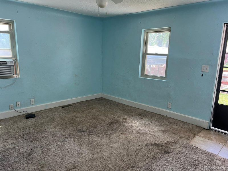 1738 Dallas St, Aurora, CO 80010