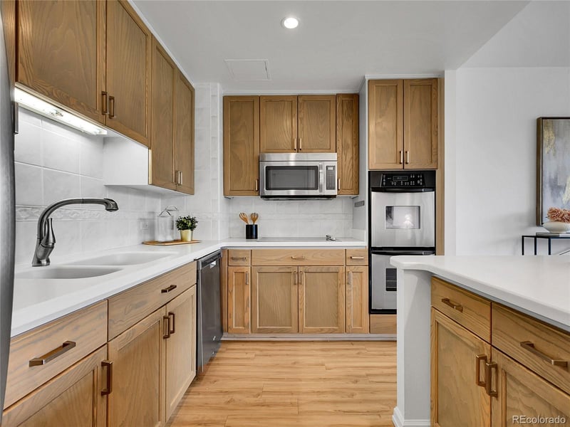 1201 N Williams St #2B, Denver, CO 80218