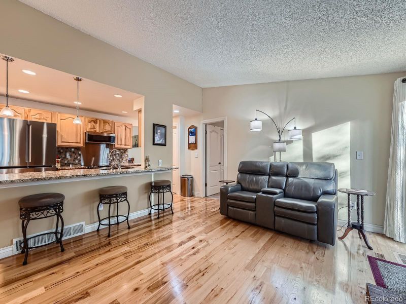 4063 S Cathay Ct, Aurora, CO 80013