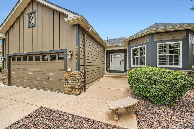 21107 Hawthorne Ln, Parker, CO 80138