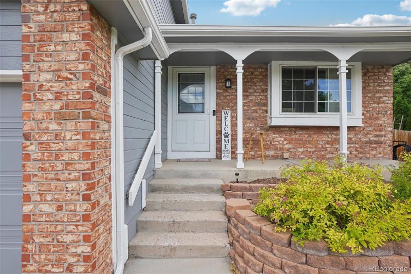 6017 S Pierson St, Littleton, CO 80127