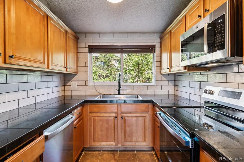 447 Wright St #318, Lakewood, CO 80228
