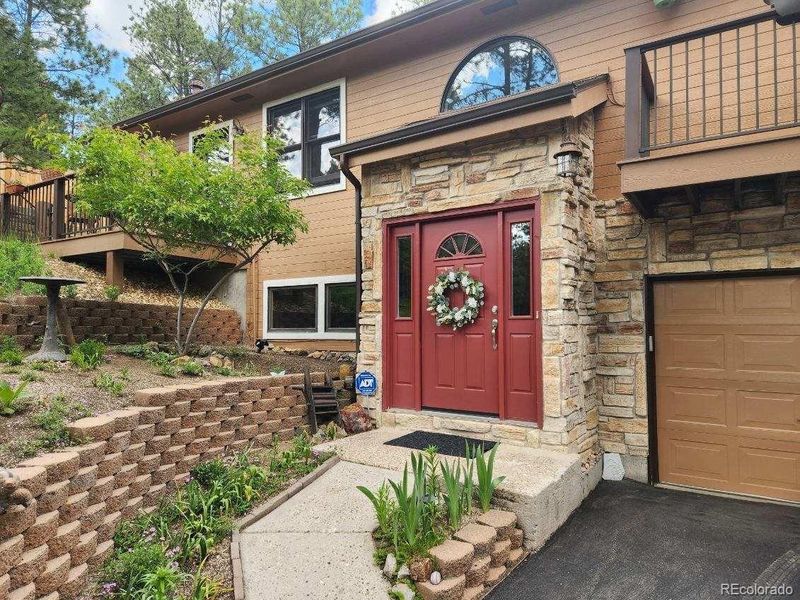 1350 Spring Valley Dr, Colorado Springs, CO 80921