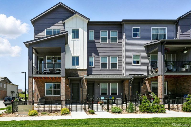 6988 Ipswich Ct, Castle Pines, CO 80108