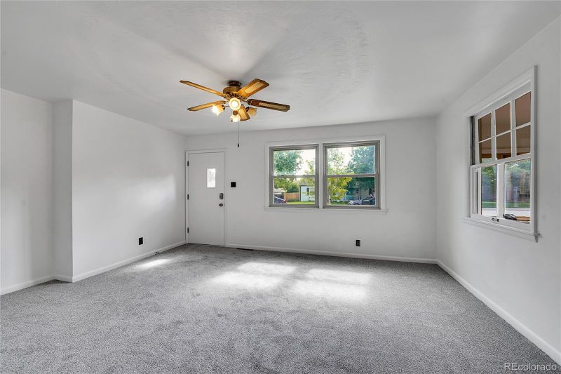 485 S Pierson St, Lakewood, CO 80226