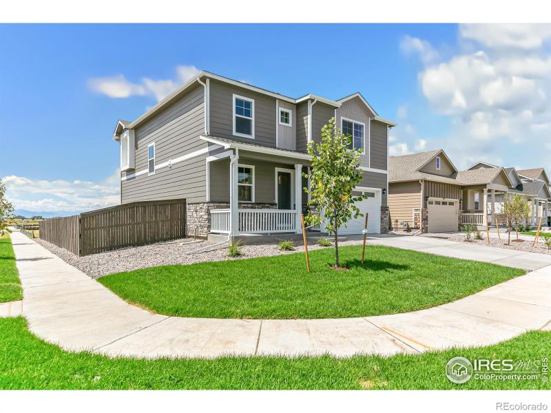 955 Tallus St, Lochbuie, CO 80603