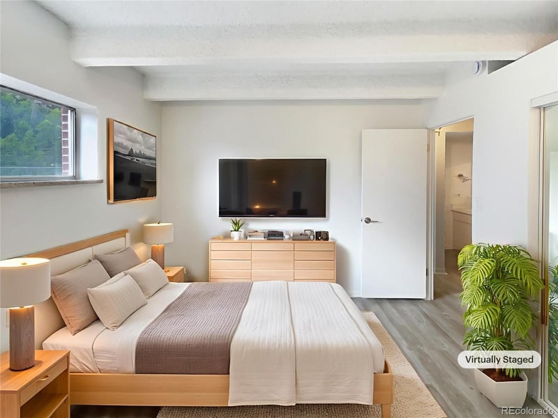 2401 S Gaylord St #206, Denver, CO 80210