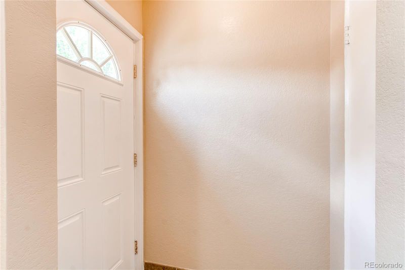 9150 Lilly Ct, Thornton, CO 80229