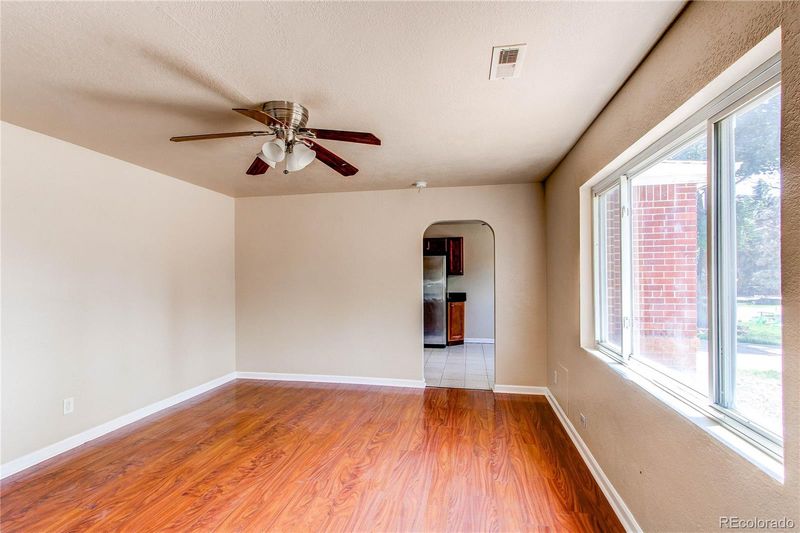 9150 Lilly Ct, Thornton, CO 80229