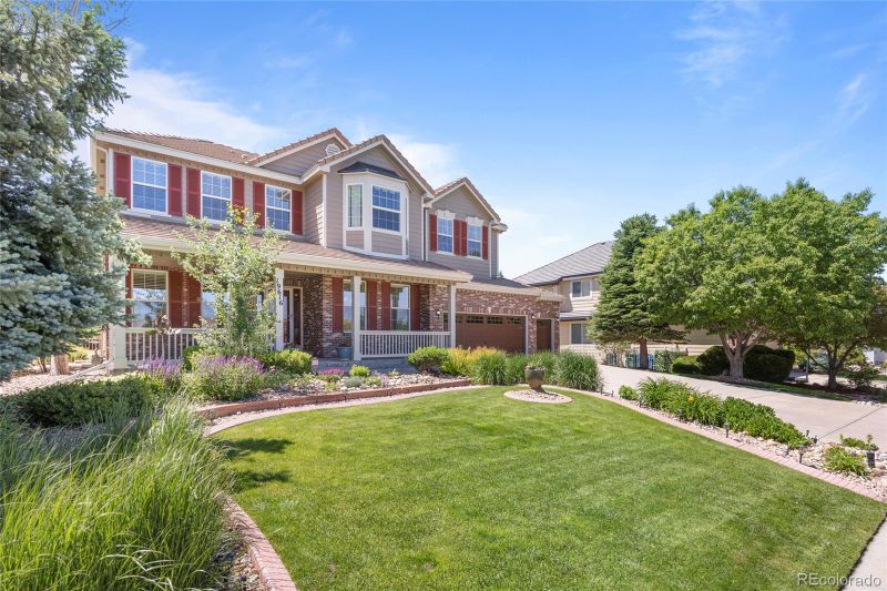 19616 E Pinewood Dr, Aurora, CO 80016