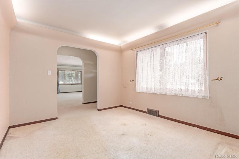 10841 Montview Blvd, Aurora, CO 80010