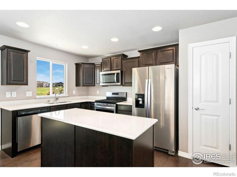 5562 Bristow Rd, Timnath, CO 80547