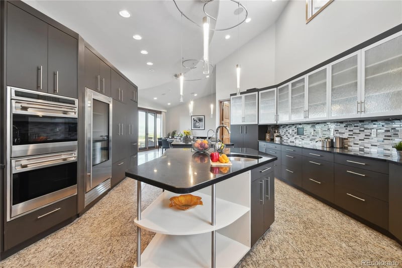 1175 Ridge Oaks Dr, Castle Rock, CO 80104
