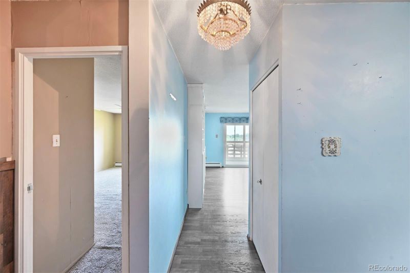 350 S Clinton St #8C, Denver, CO 80247