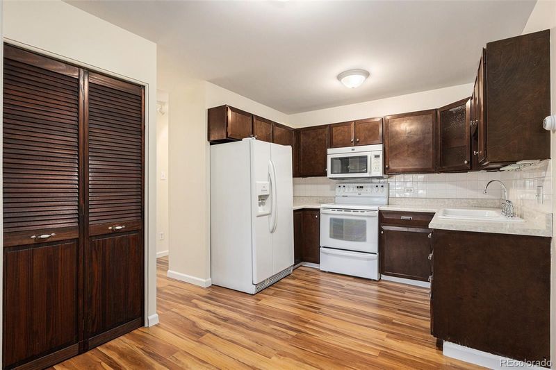 350 S Clinton St #2A, Denver, CO 80247