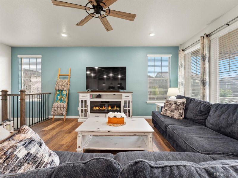 965 Peach Leaf Ln, Elizabeth, CO 80107