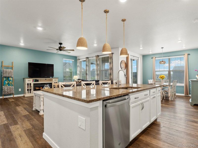 965 Peach Leaf Ln, Elizabeth, CO 80107