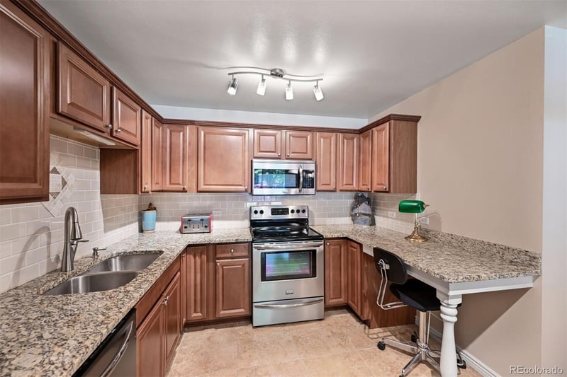 710 S Clinton St #9A, Denver, CO 80247