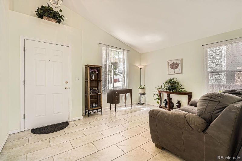 9882 Harris St, Thornton, CO 80229