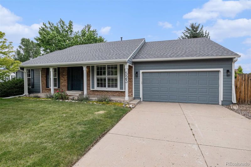 523 E Long Ct, Littleton, CO 80122