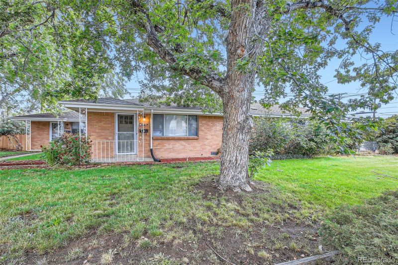 5563 Newland Way, Arvada, CO 80002