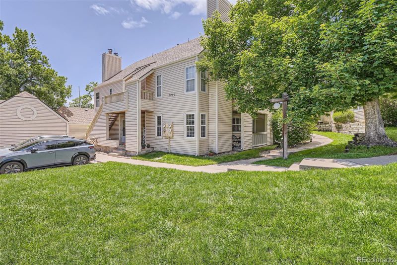 1005 S Miller St #102, Lakewood, CO 80226