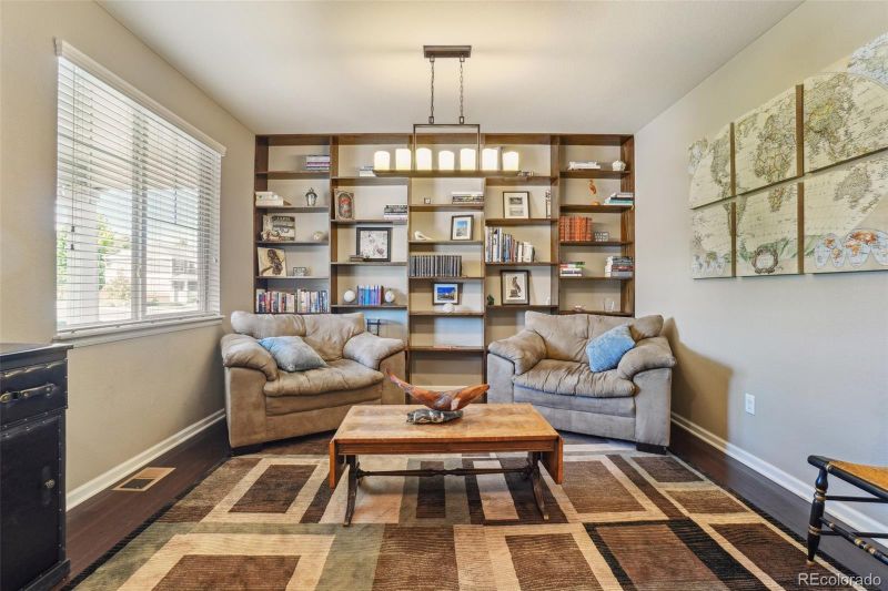 4920 S Netherland Way, Centennial, CO 80015