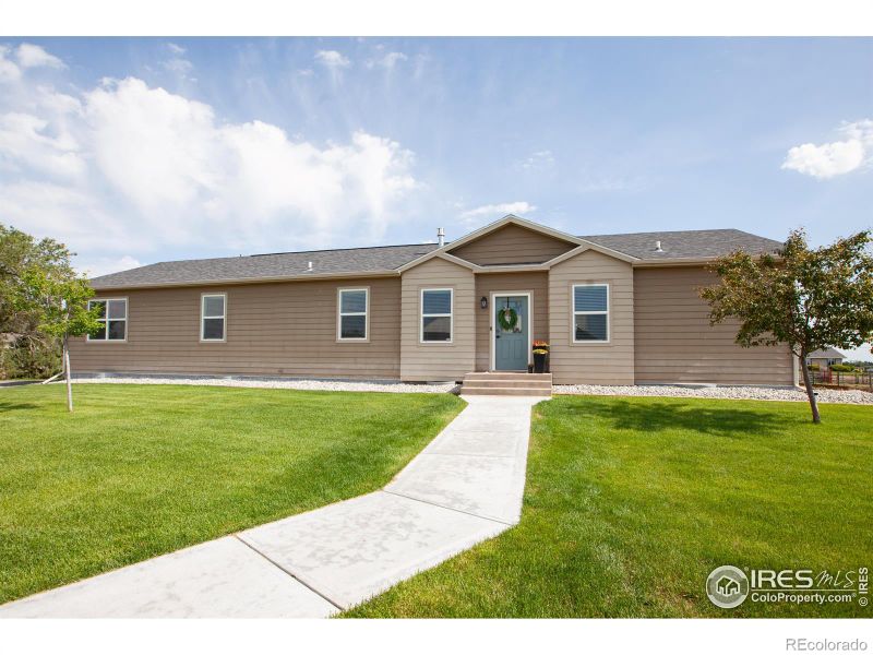 19260 Chambers Dr, Sterling, CO 80751