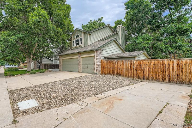 4858 S Queen St, Littleton, CO 80127