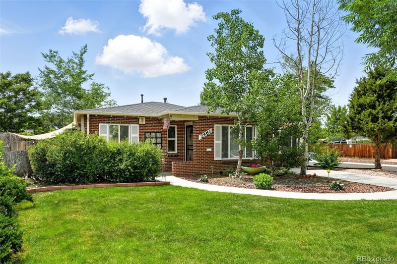 2461 Niagara St, Denver, CO 80207