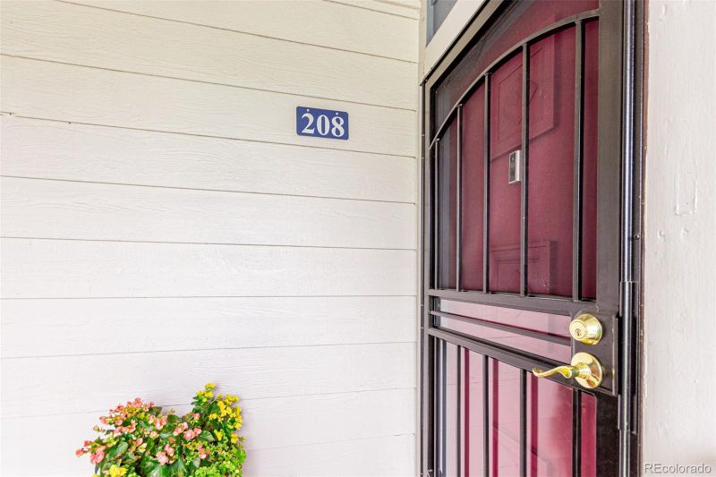 8335 Fairmount Dr #10-208, Denver, CO 80247