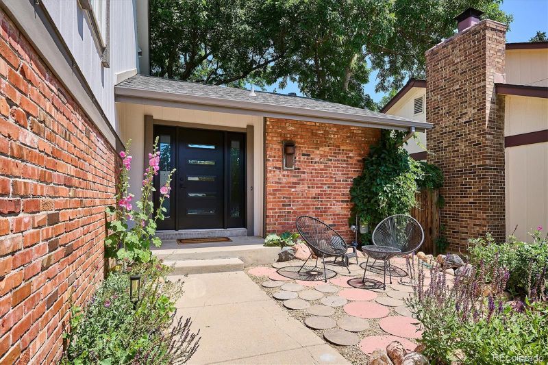 12651 E Bates Cir, Aurora, CO 80014