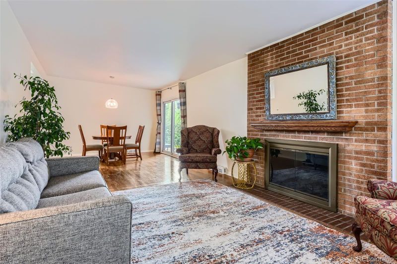 6748 S Gallup St, Littleton, CO 80120