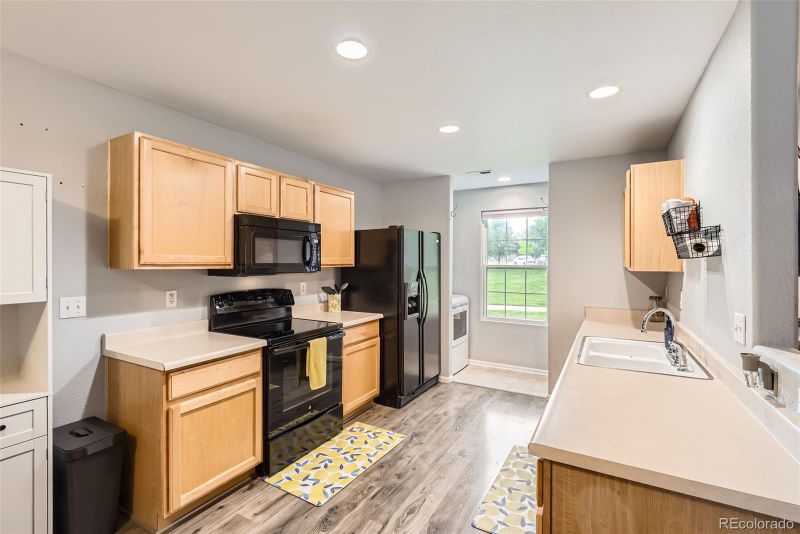 10700 Kimblewyck Cir #155, Northglenn, CO 80233