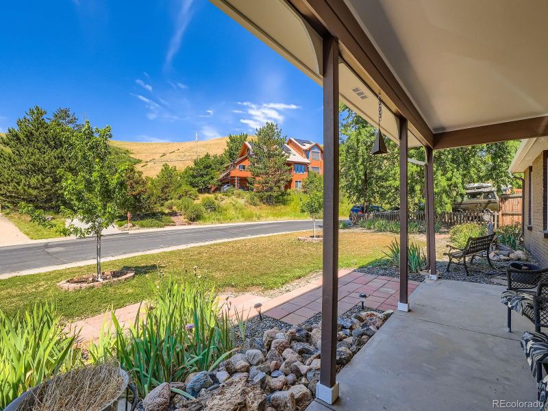 1280 S Foothill Dr, Lakewood, CO 80228