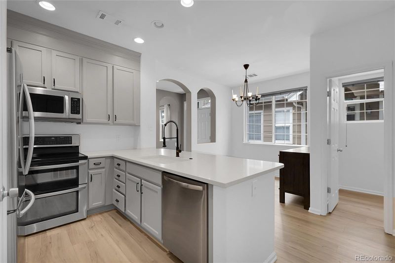 1409 Carlyle Park Cir, Highlands Ranch, CO 80129