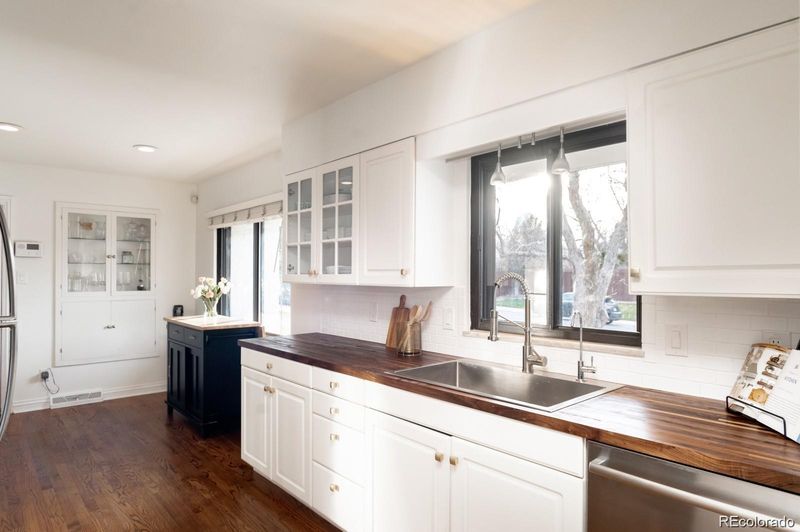 3004 S Niagara Way, Denver, CO 80224