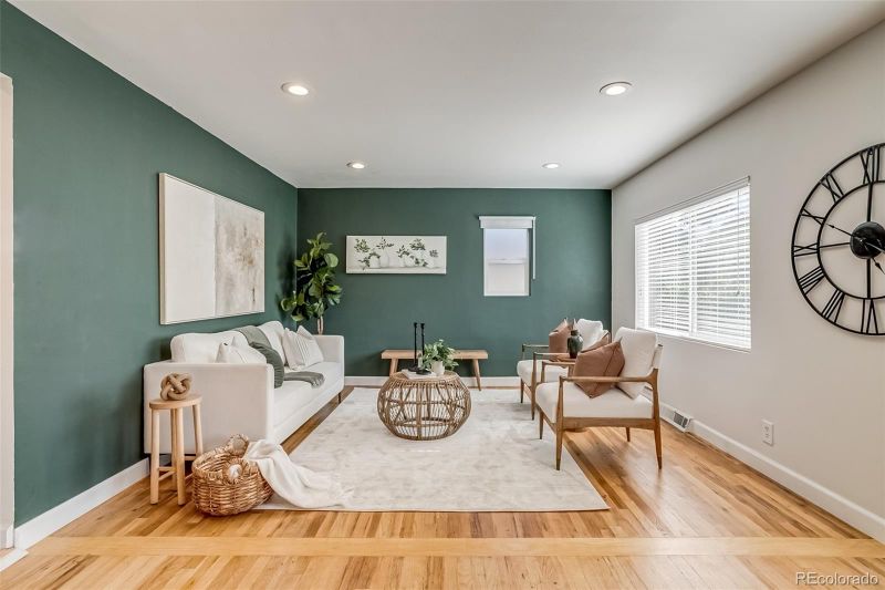 1060 Grove St, Denver, CO 80204