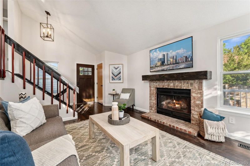 517 Chiswick Cir, Highlands Ranch, CO 80126