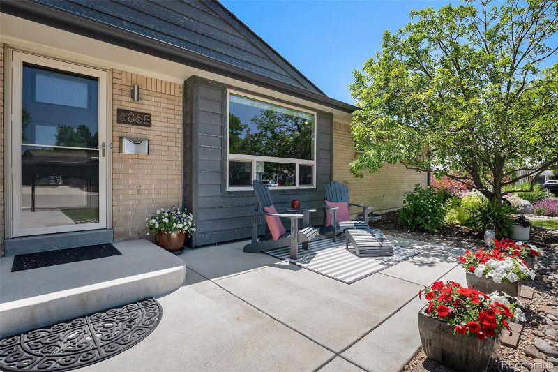 6868 S Birch Way, Centennial, CO 80122