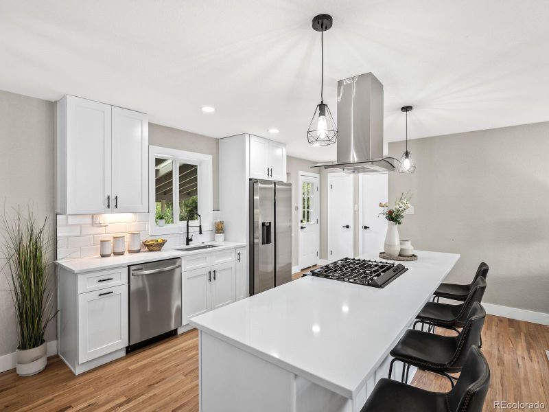 9120 W 3rd Pl, Lakewood, CO 80226