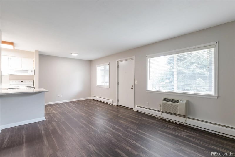 5770 E Warren Ave #206, Denver, CO 80222