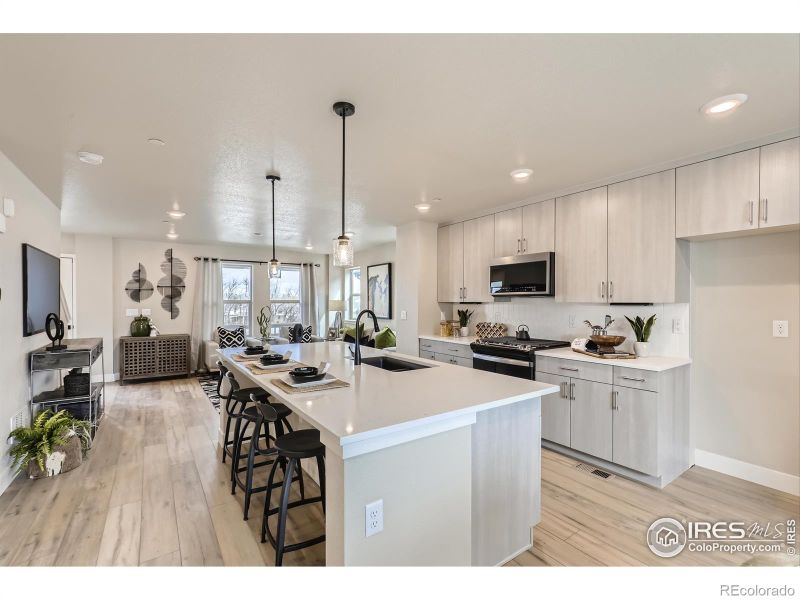 128 E Douglas St, Superior, CO 80027