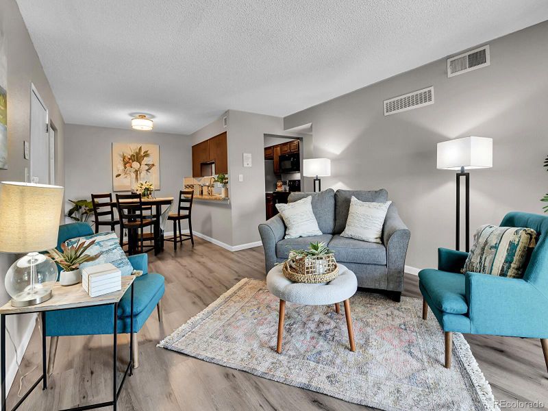 579 Wright St #307, Lakewood, CO 80228