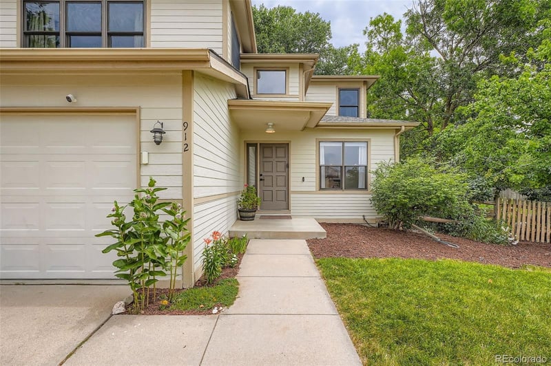 912 S Galena St, Aurora, CO 80247
