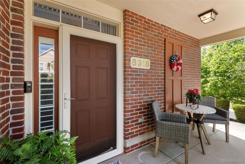 8318 Devinney Ct, Arvada, CO 80005