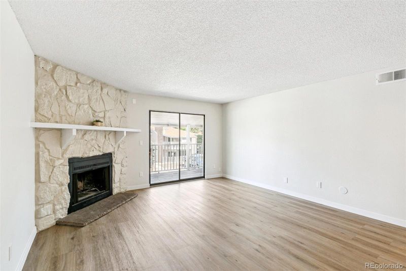 18302 E Kepner Pl #207, Aurora, CO 80017